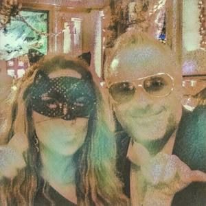 Meet your Posher, Mindy