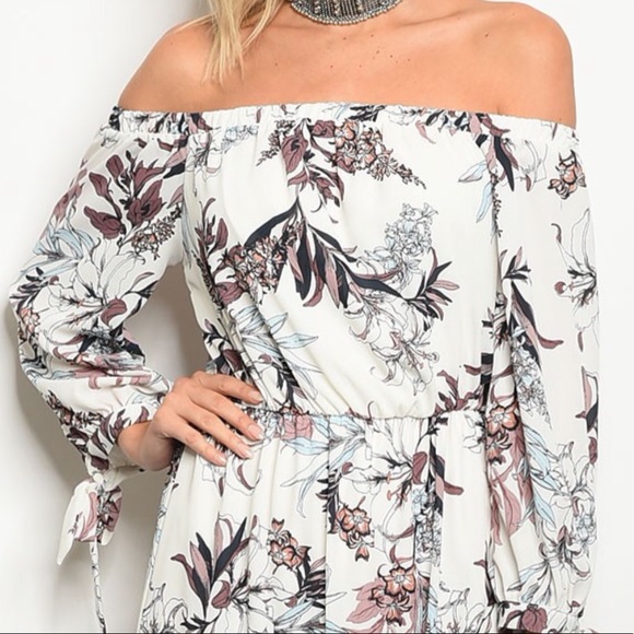 Last One!🎉Final Price🎉Beautiful Maxi Dress - Picture 2 of 3