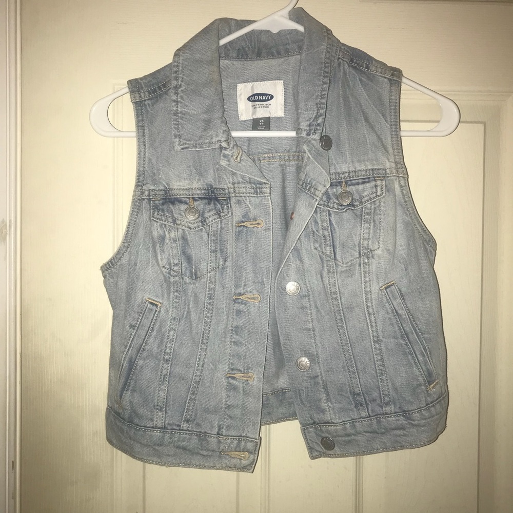 Cropped Vest