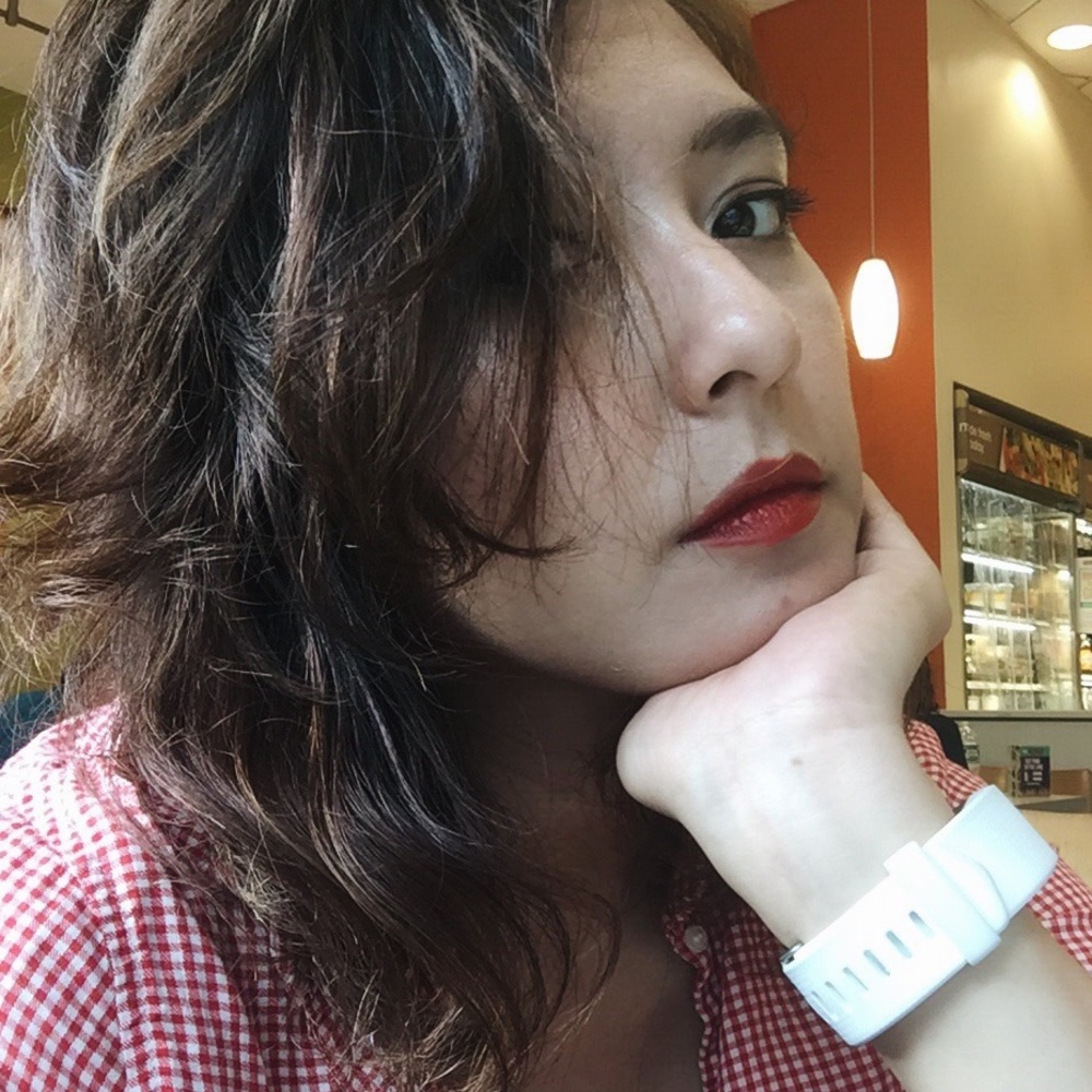 Meet your Posher, Lia