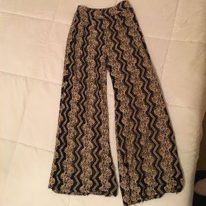 Flowy flare patterned pants