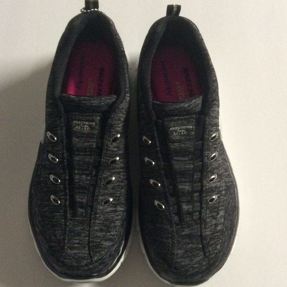 Sneakers - Picture 4 of 6