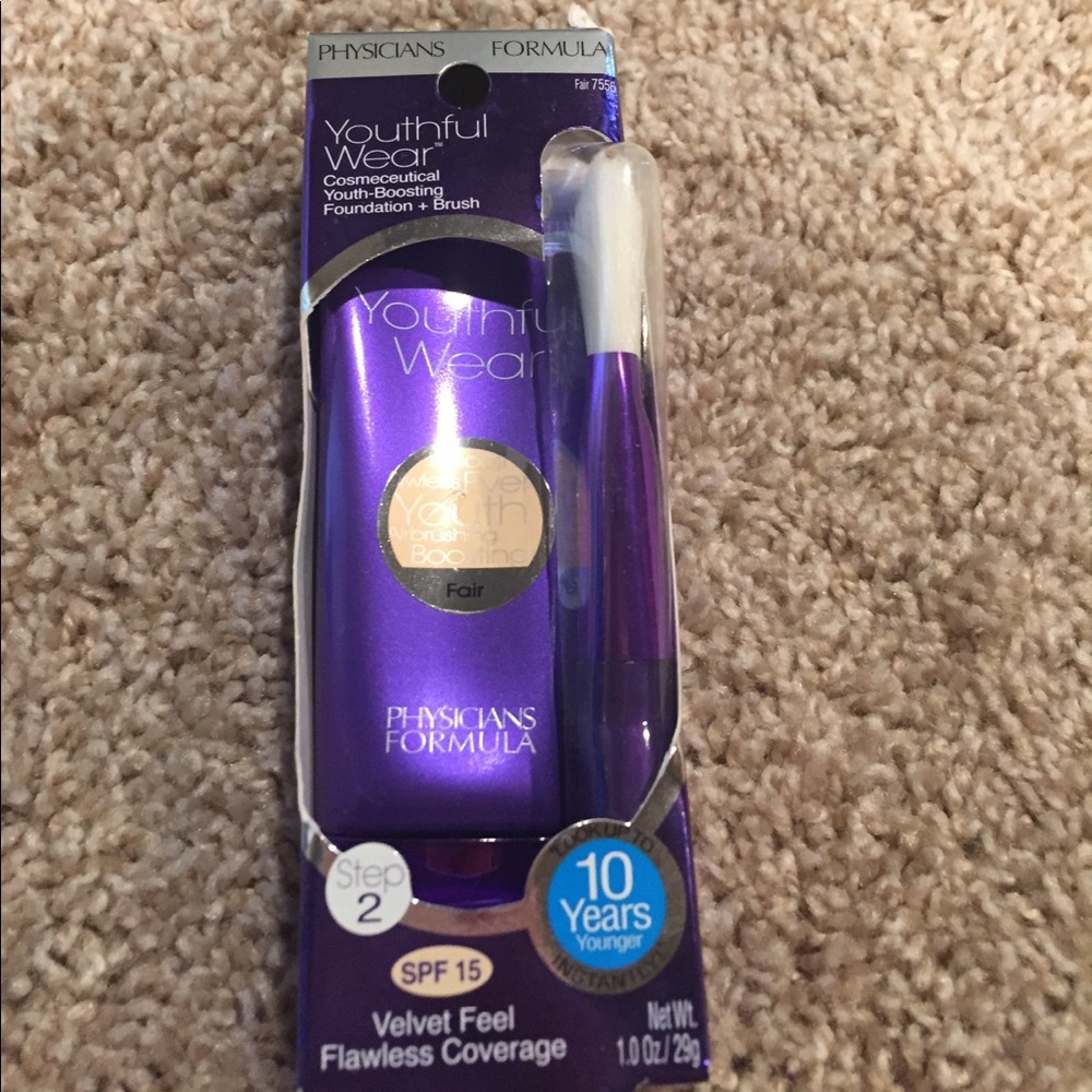 Physicians Formula youthful wear foundation