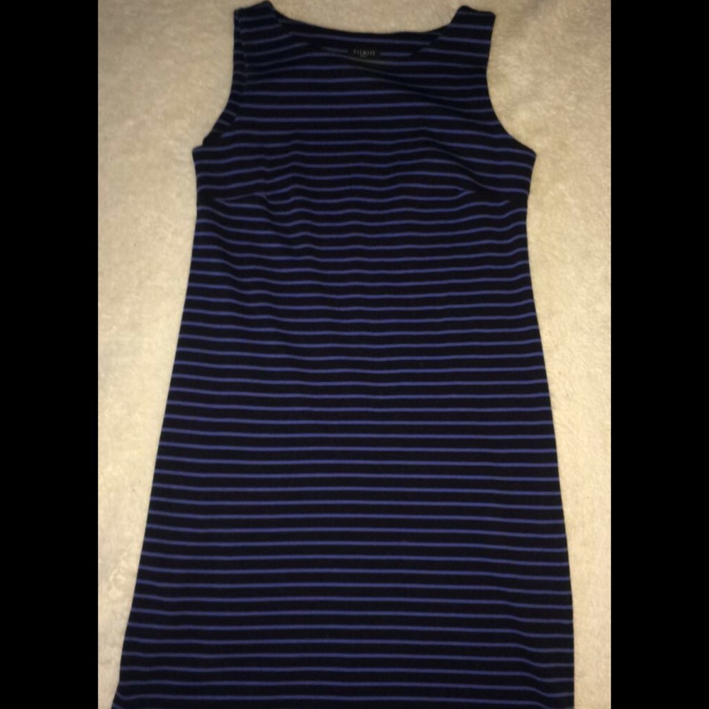 Pencil/Bodycon style dress.