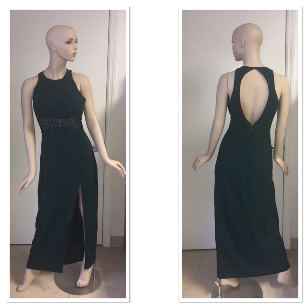 SLEEVELESS LONG DRESS