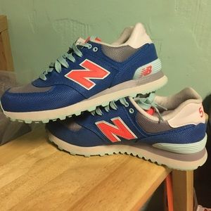 Women’s Gym/ Tennis Shoes