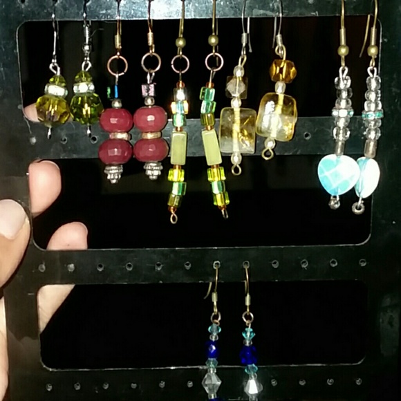 Earings - Picture 2 of 2