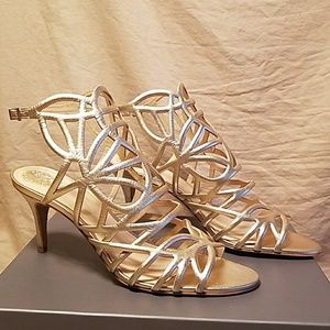 vince camuto pelena