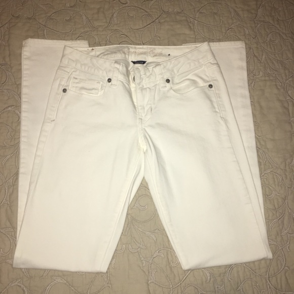White Skinny American Eagle Jeans 🦅 - Picture 2 of 3