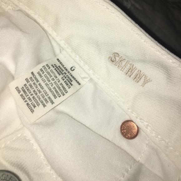 White Skinny American Eagle Jeans 🦅 - Picture 3 of 3