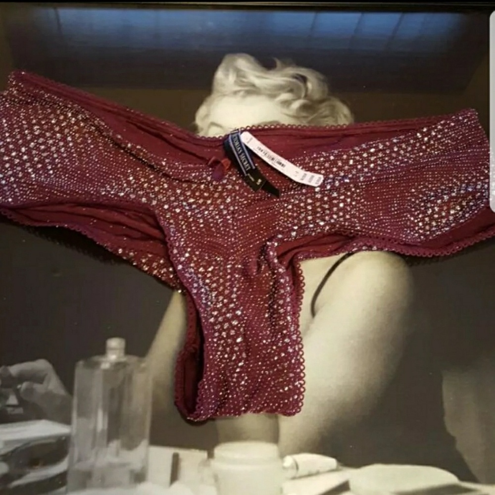 Victoria's Secret (L) Sexy "Cheeky" Undies NWT
