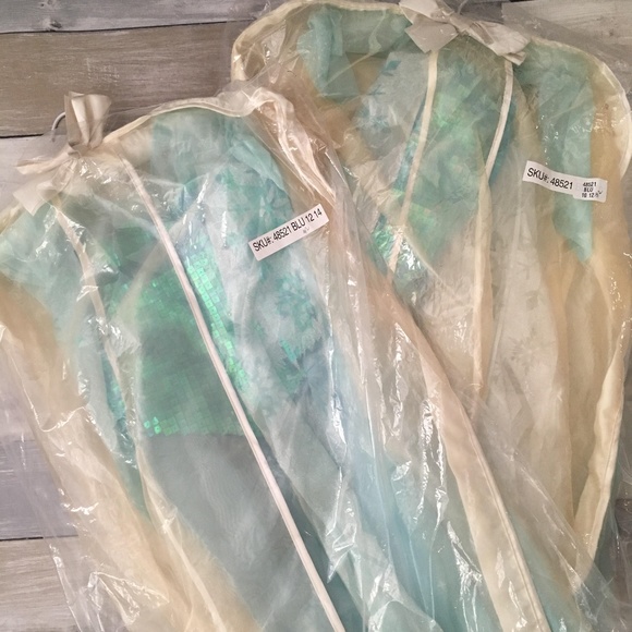 HP! NEW - Ultimate -Frozen- Blue Elsa costume - Picture 4 of 4