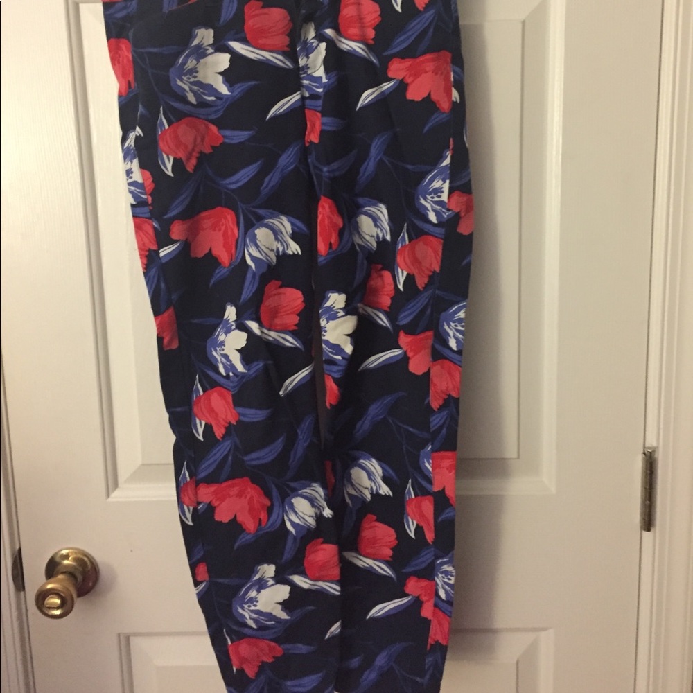 Printed pixie pants