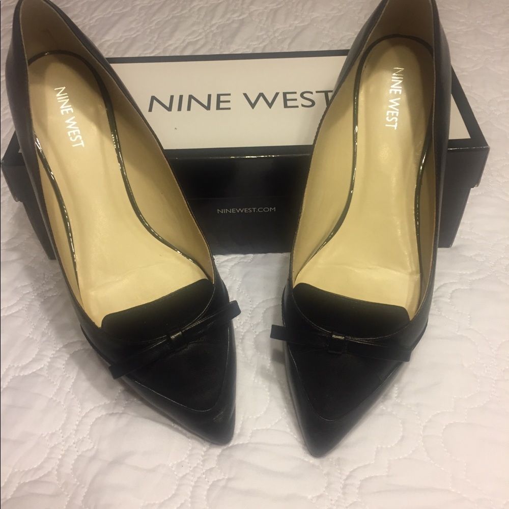 Nine West Black Flats