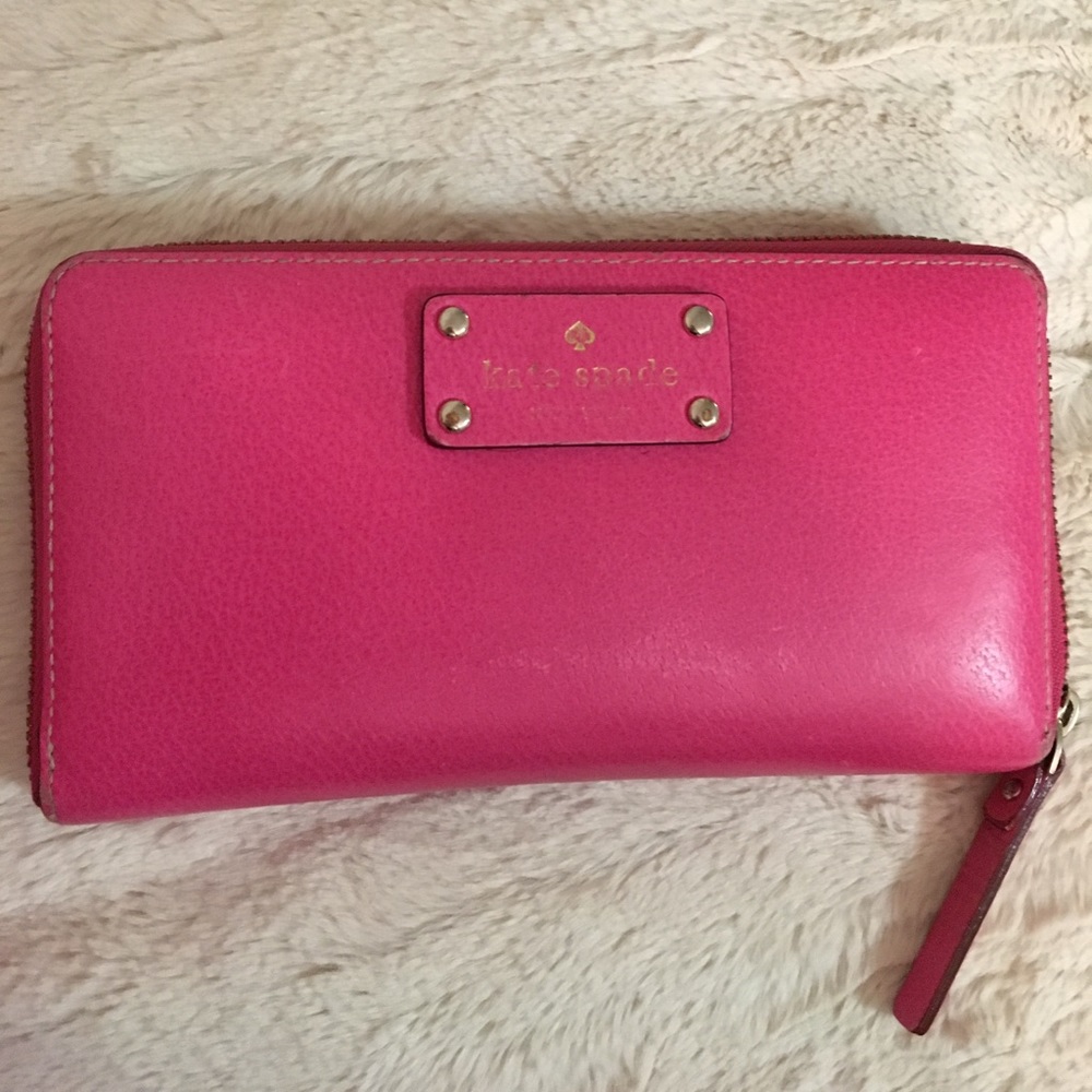 Kate spade pink zip wallet