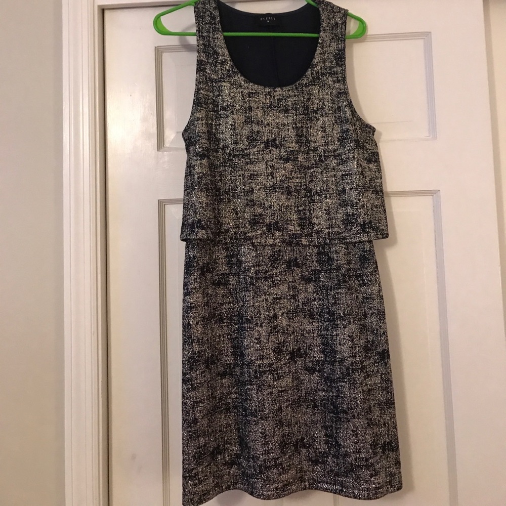 Size M Semi-Formal Short Sleeveless Dress