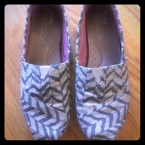 Toms Shoes
