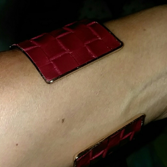 Bracelet - Picture 2 of 2