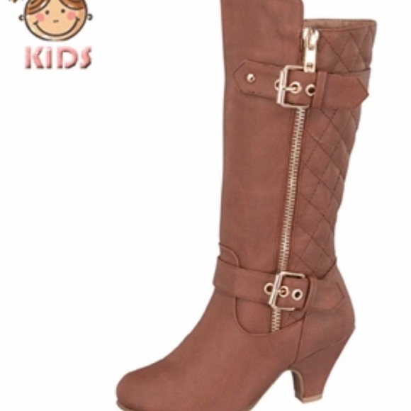 Shoes - Picture 1 of 1