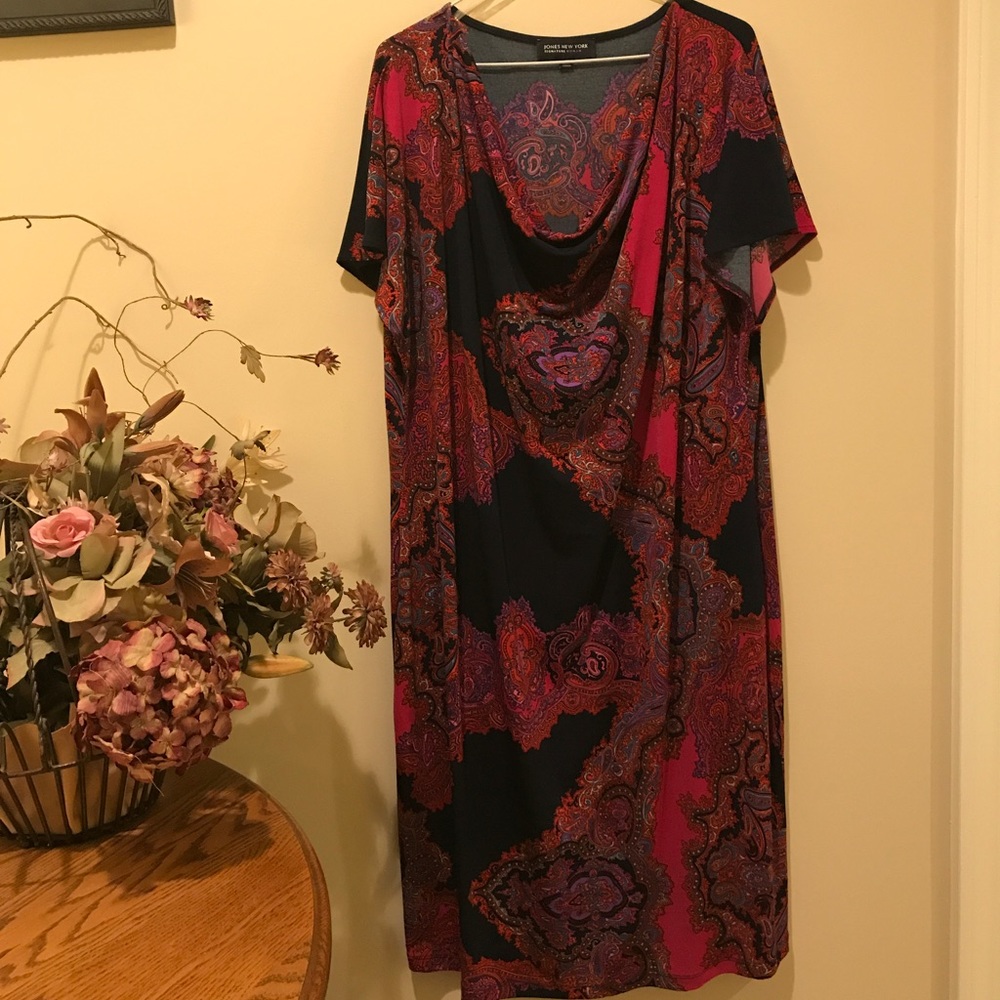 Navy and jeweled tone paisley, short sleeve dress