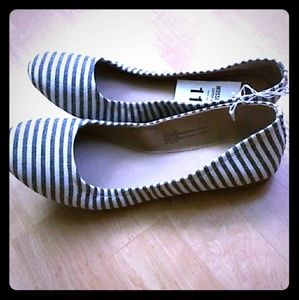 Mossimo striped canvas flats 11