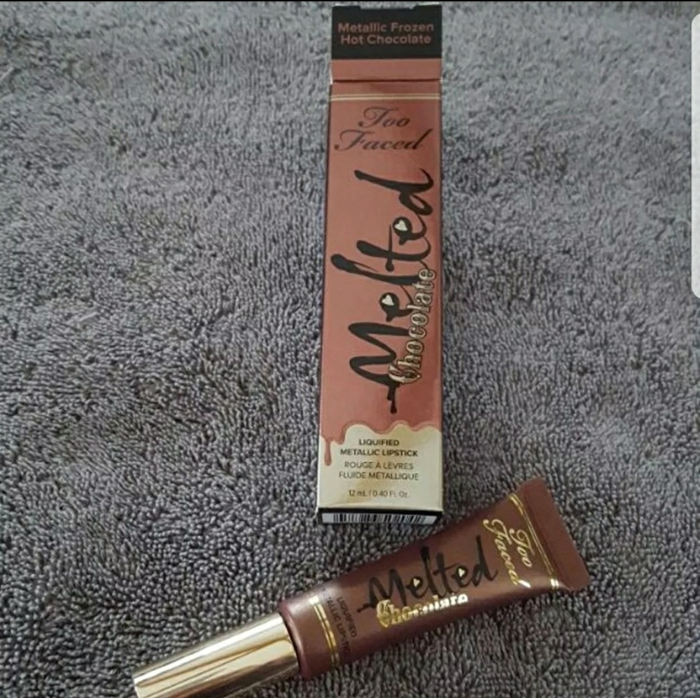 Too Faced (Metallic Frozen Hot Chocolate) NIB