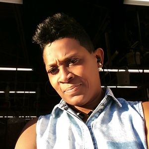 Meet your Posher, Rochelle