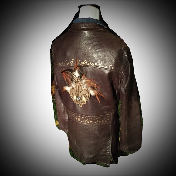 Altered Distressed Leather Jacket - Picture 4 of 7