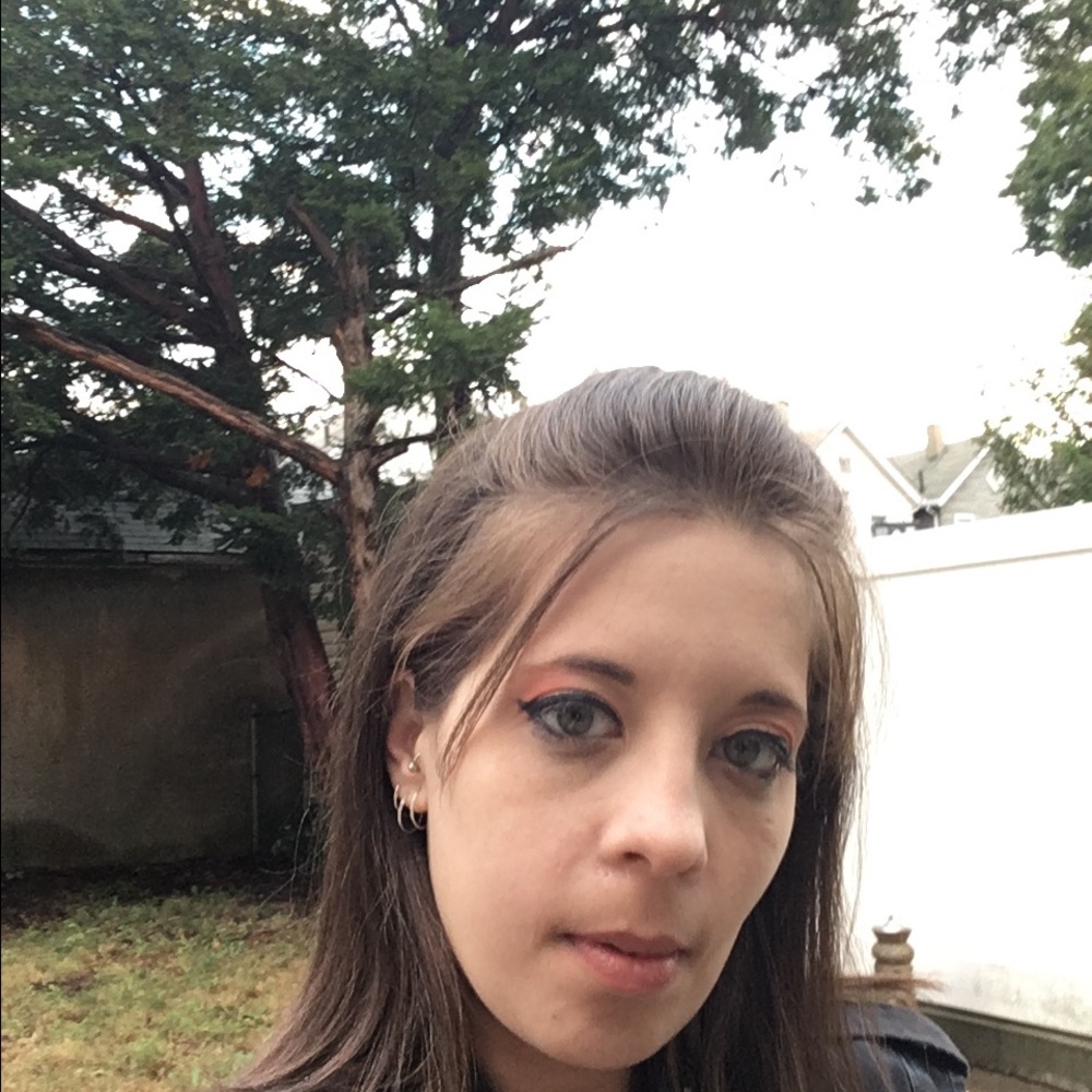 Meet your Posher, Meghan