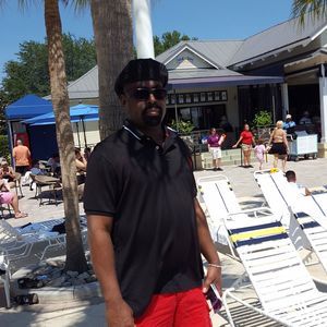 Meet your Posher, Leo