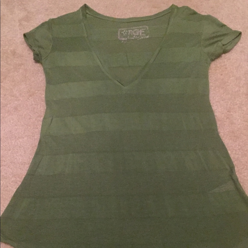 V neck T-shirt