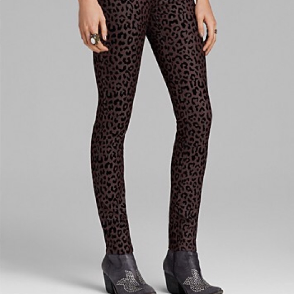 FREE PEOPLE Leopard Denim Jeans (SIZE 26)