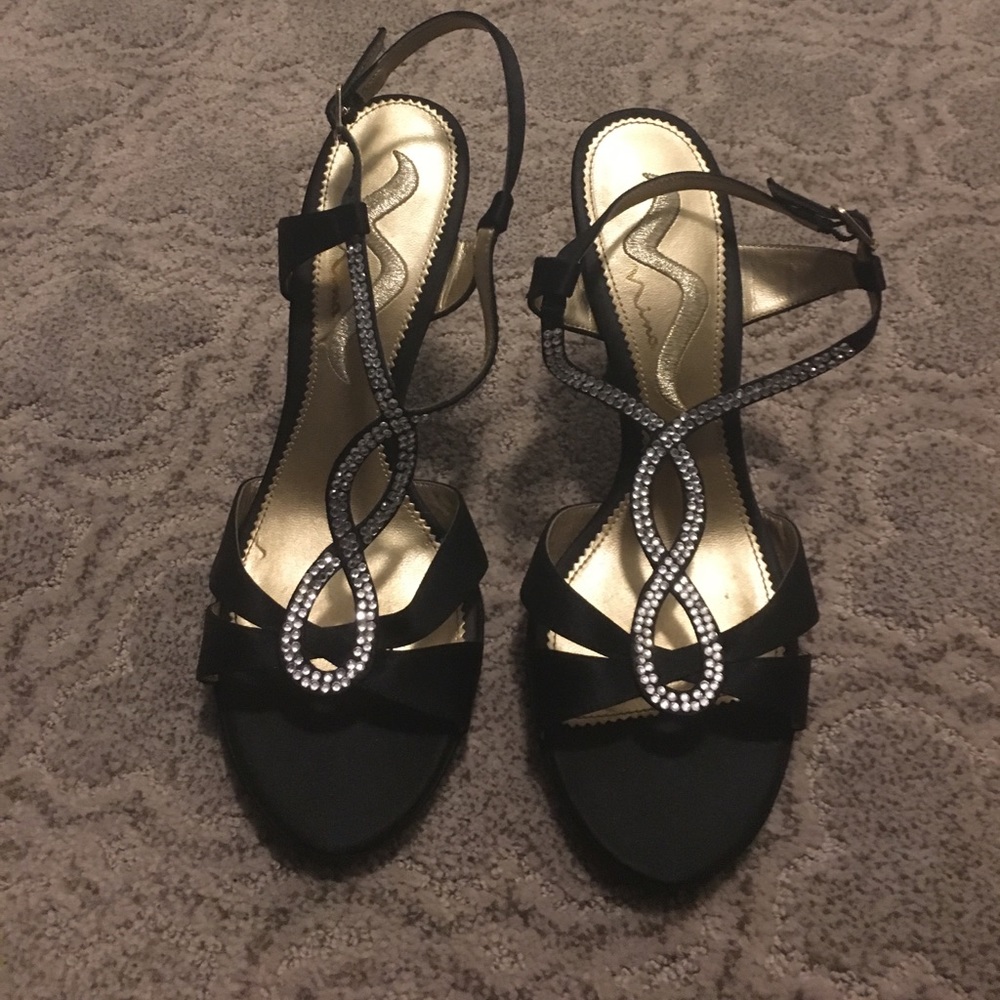 Black cocktail dress heels with rhinestones