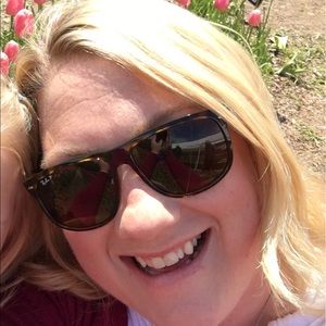 Meet your Posher, Cindy