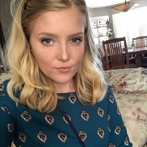 Meet your Posher, Liz