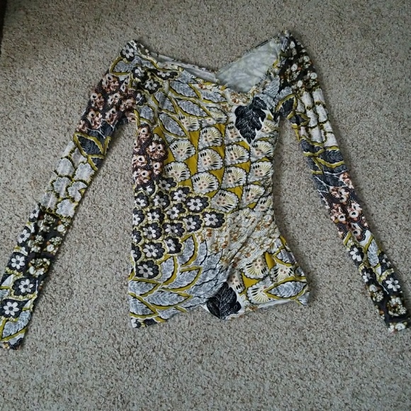 Western Wear Tops - Western Wear asymmetrical neck wrap patterned top