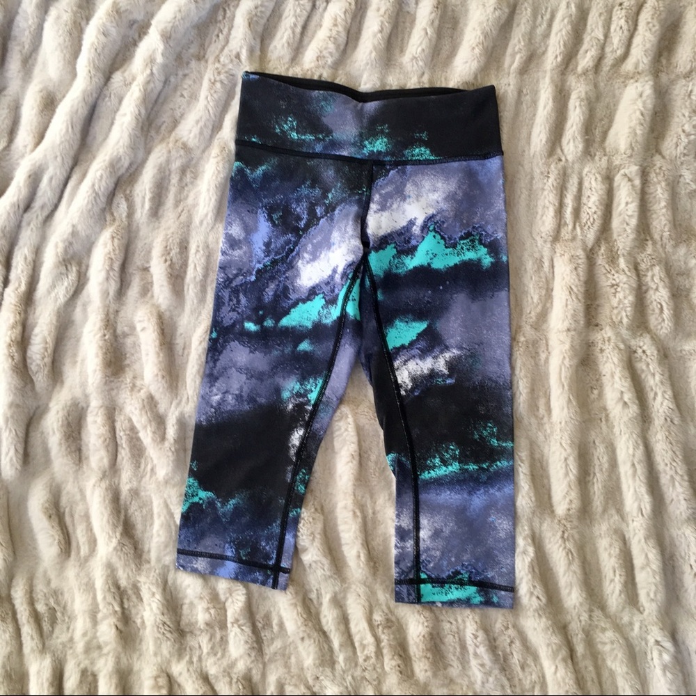 Galaxy Lululemon Capri