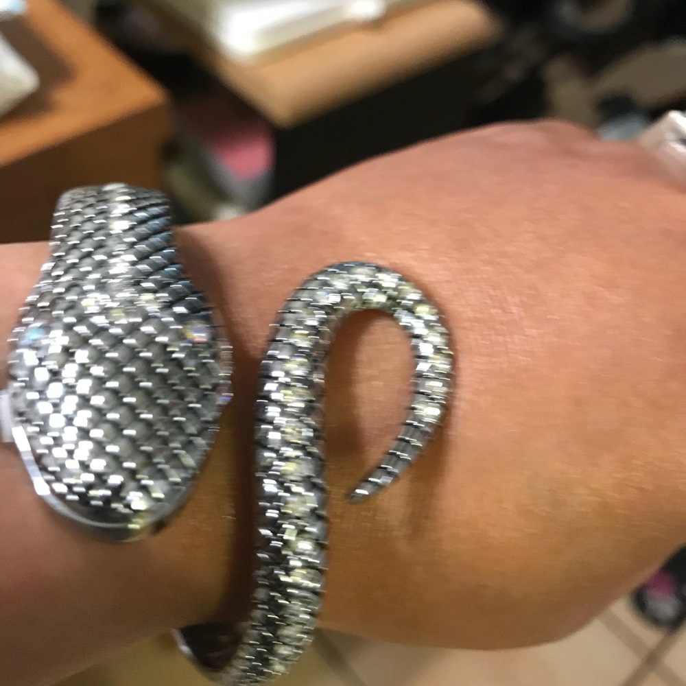 Watch - Picture 2 of 2