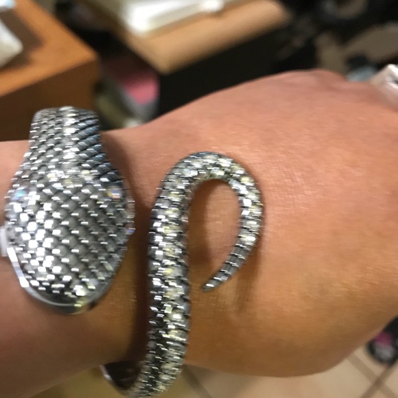 Watch - Picture 2 of 2