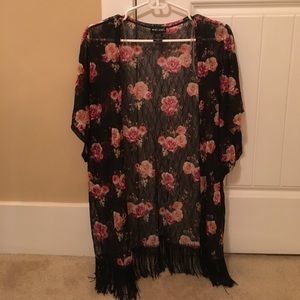 Floral lace kimono