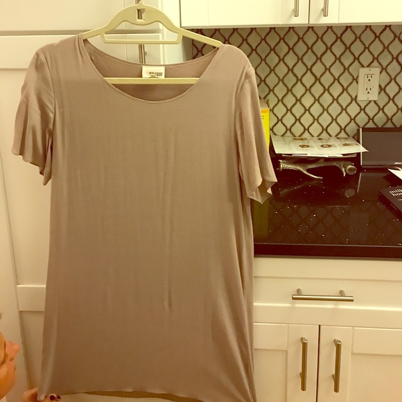 Aritzia Dresses & Skirts - Aritizia dress