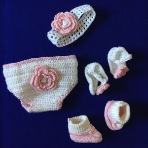 4 Piece Adorable Baby Newborn Photo Prop