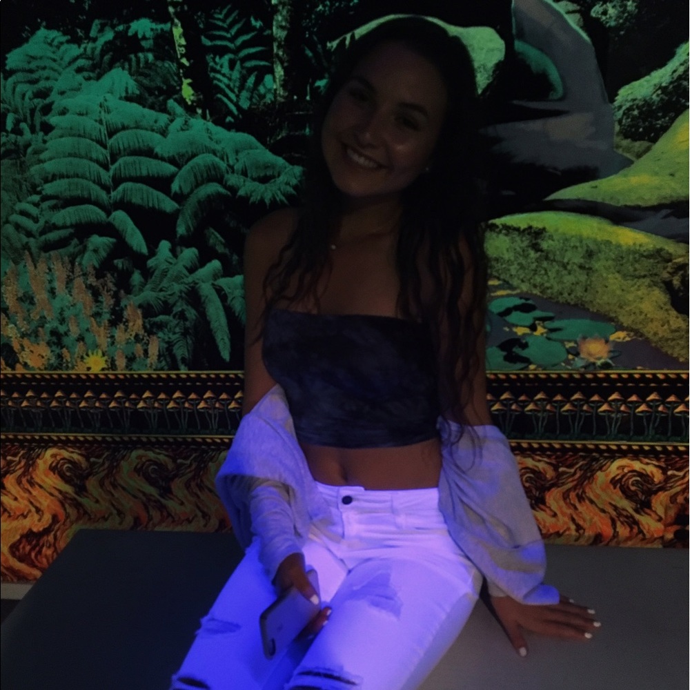 Meet your Posher, Lucy