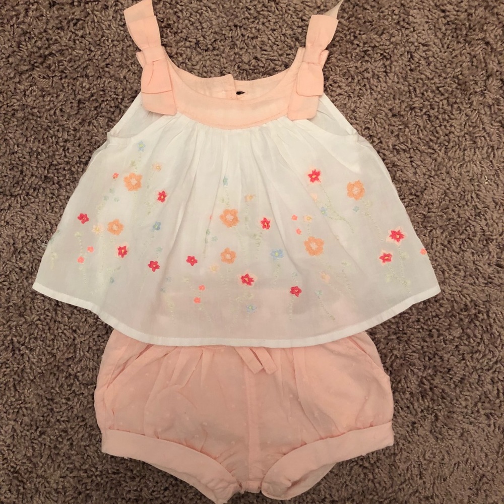 Gap pink floral outfit