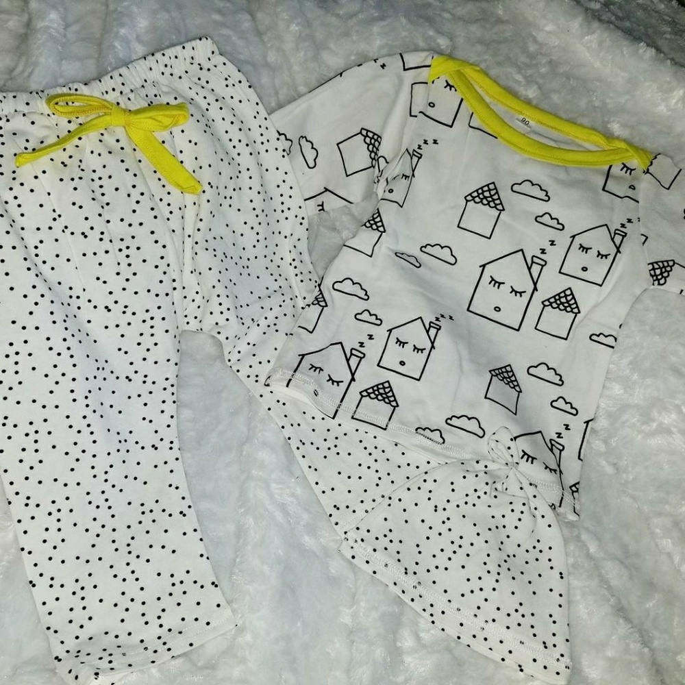 Kids clothing