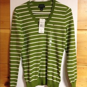 Tommy Hilfiger sweater green new tags small comfy stylish cozy
