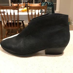 Vince Camuto Ankle Bootie