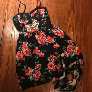 Spaghetti strap short floral dress
