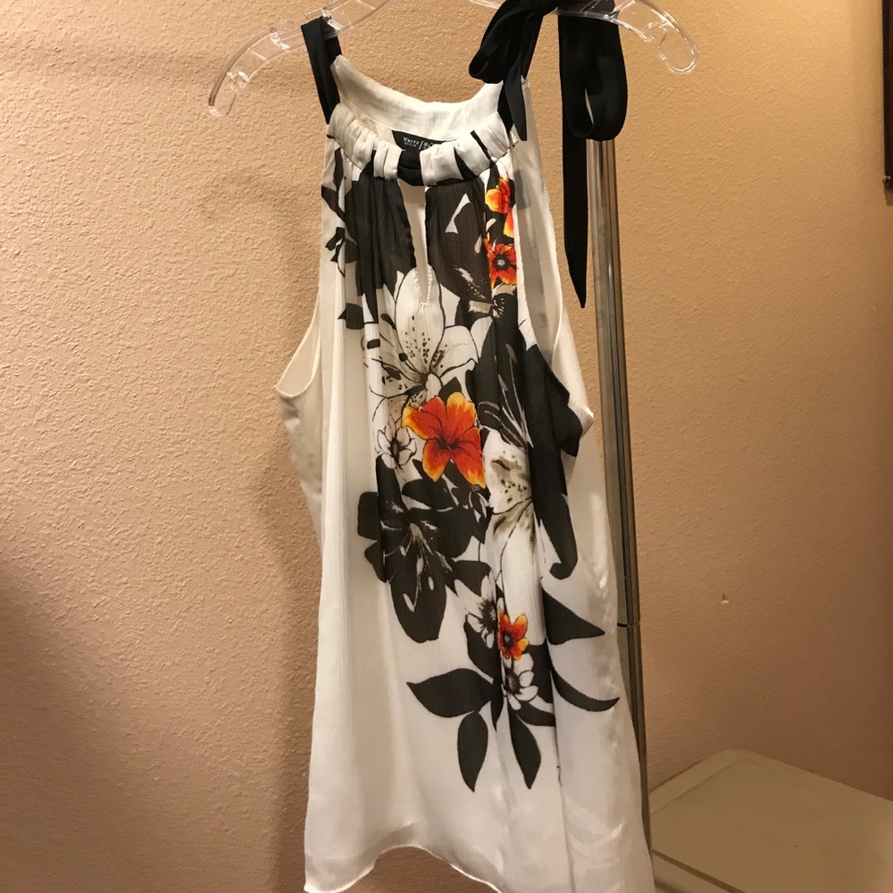 WHBM Sleeveless top -L