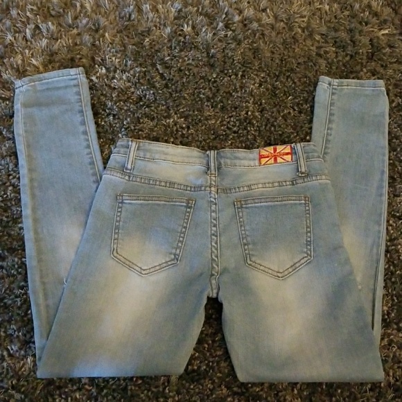 Machine Jean's - Picture 2 of 3